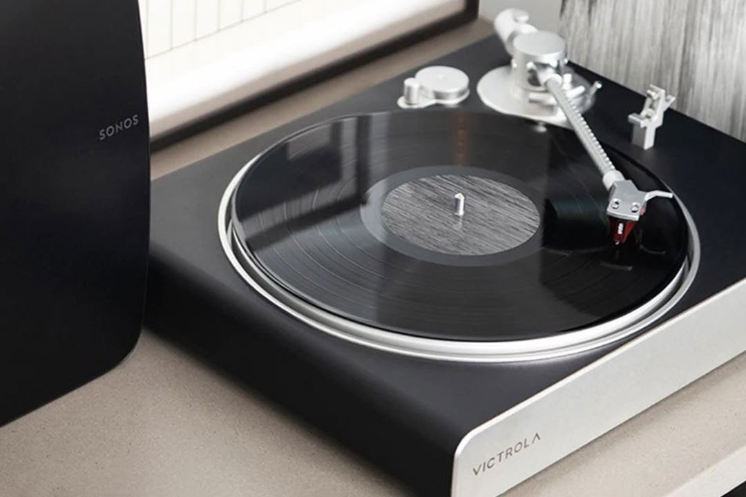 Victrola Stream Carbon Turntable Works With Sonos close up with vinyl