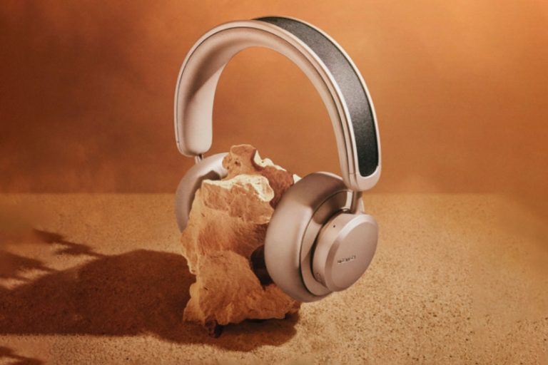 Urbanista Los Angeles solar powered headphones in desert color on rock lifestyle image