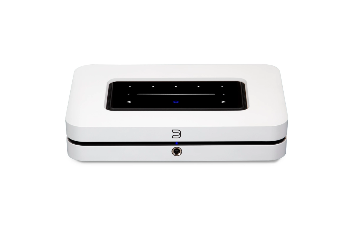 BlueSound_Node_2024_White_1 Blue sound node in white 2024 version