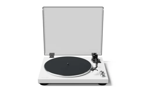 Kanto OBI3 turntable in matte white product photo white background