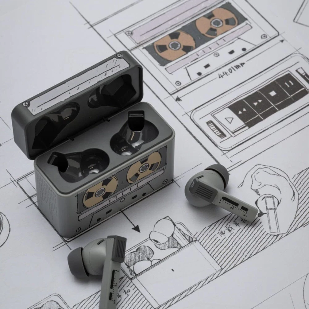 Wireless Earbuds at Luxe Sound